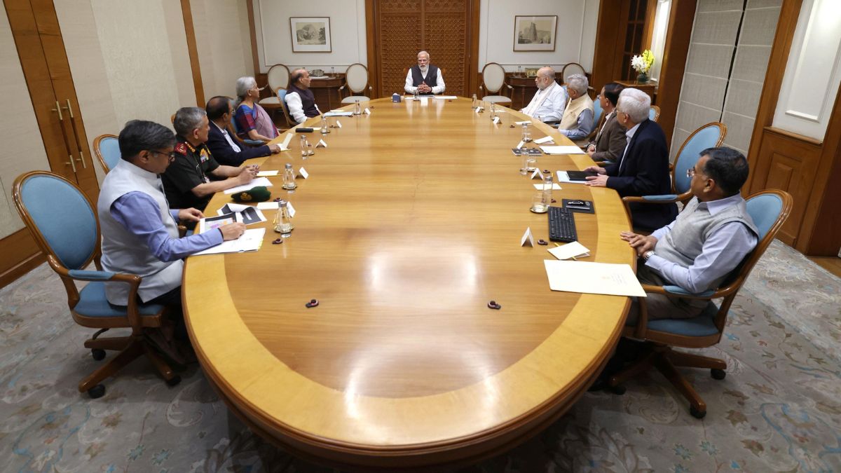 PM Modi chairs late-night CCS meeting amid Middle East tensions, condemns Iran's strikes in call with UAE President