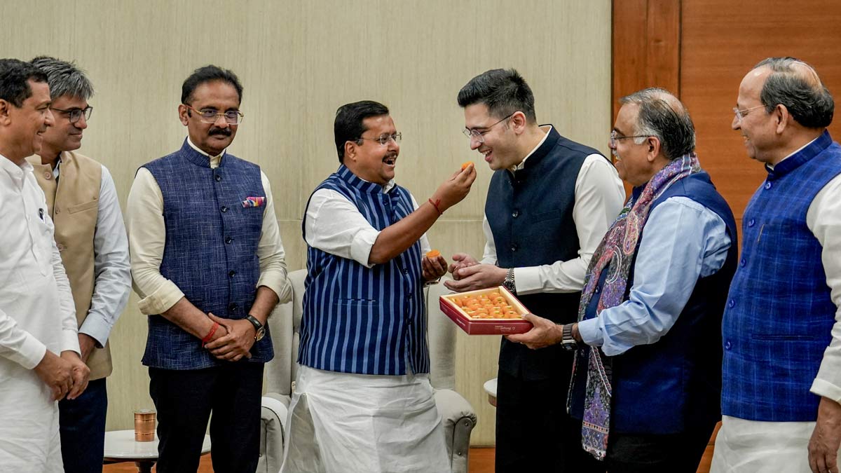 AAP’s seven-MP shock: Party cries foul; Congress strikes with 'B team' jibe