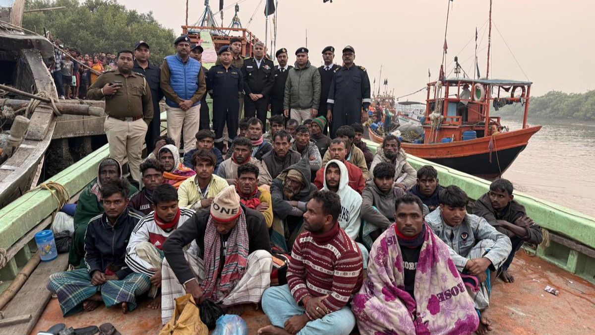 Indian Coast Guard nabs 35 Bangladeshi fishermen over illegal fishing attempt in West Bengal's EEZ waters