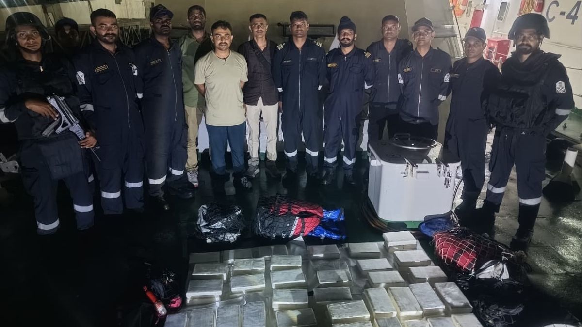 Indian Coast Guard, ATS Gujarat seizes ₹1,150 crore worth of cocaine off Mundra coast