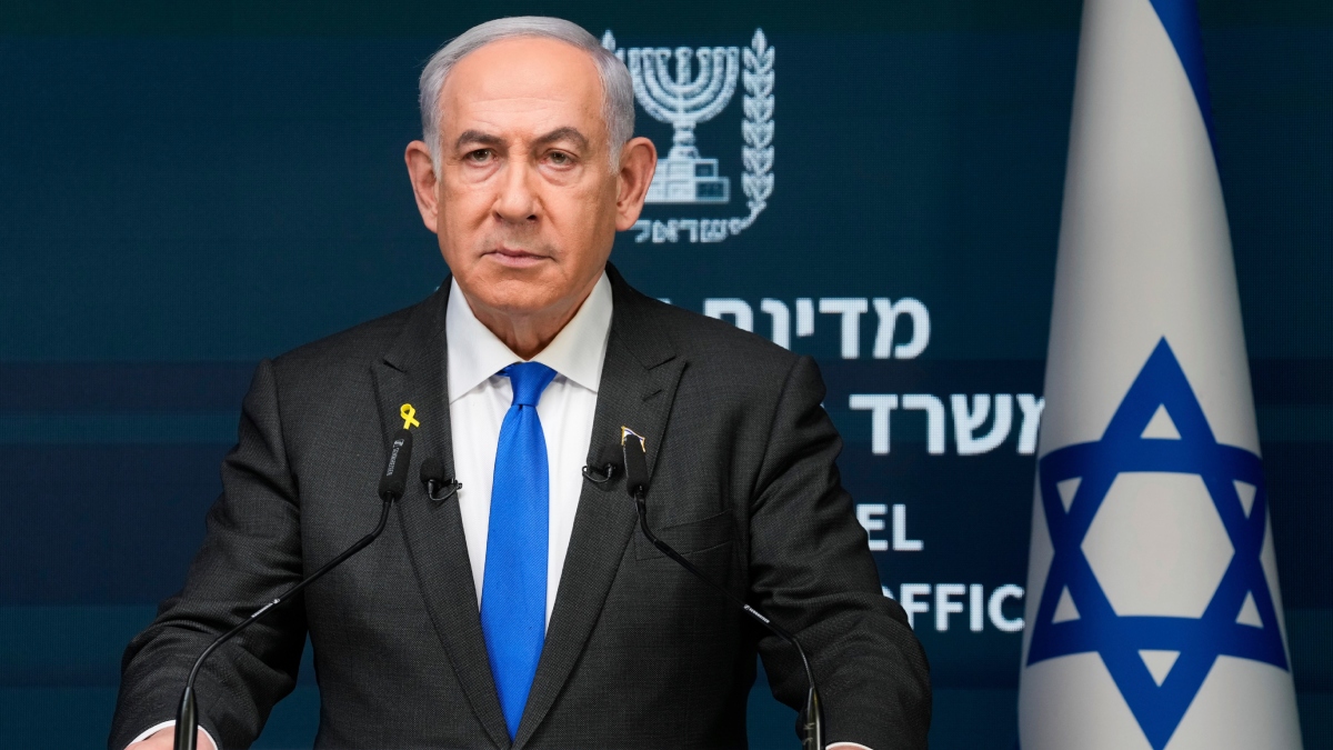 Israel’s Netanyahu vows retaliation after Houthi missile strike near Tel Aviv airport