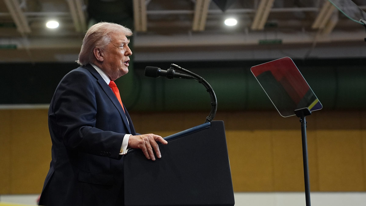 Trump rejects Iran offer as War Powers dispute fuels rare Republican backlash over escalating conflict
