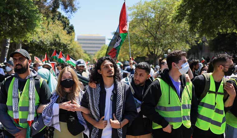 Pro-Palestine protests gain strength at US campuses; tussle at UCLA - Vimarsana News