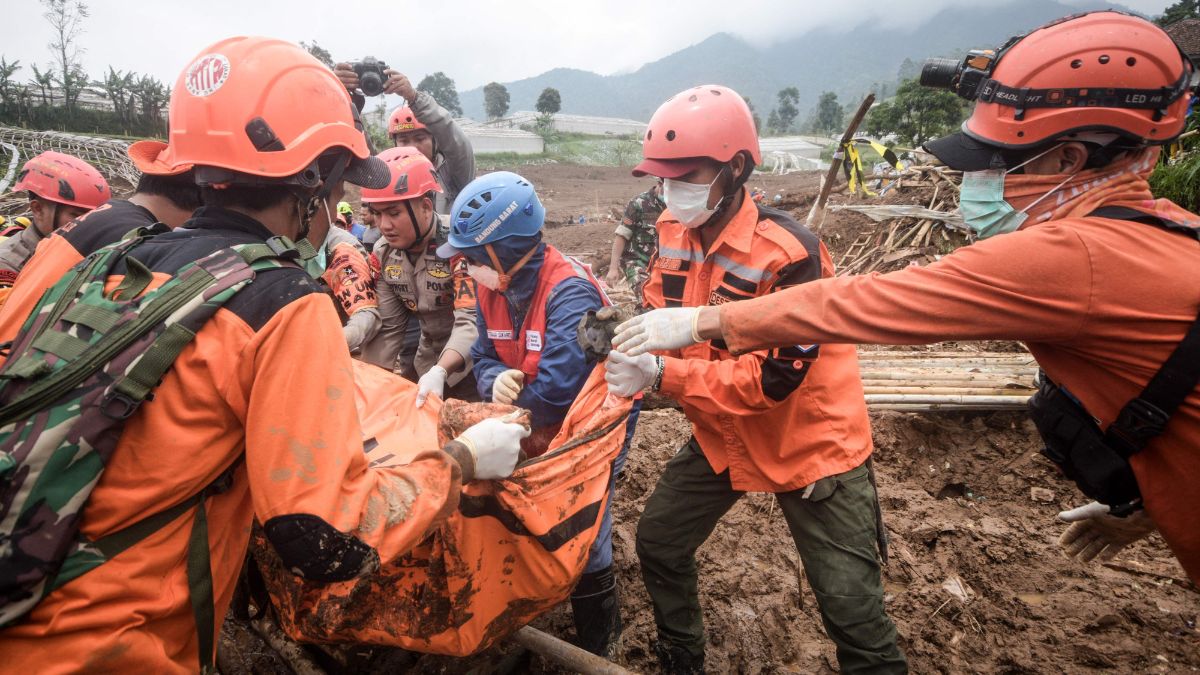 At least 17 dead after landslide hits Indonesia's West Java. What was the cause?