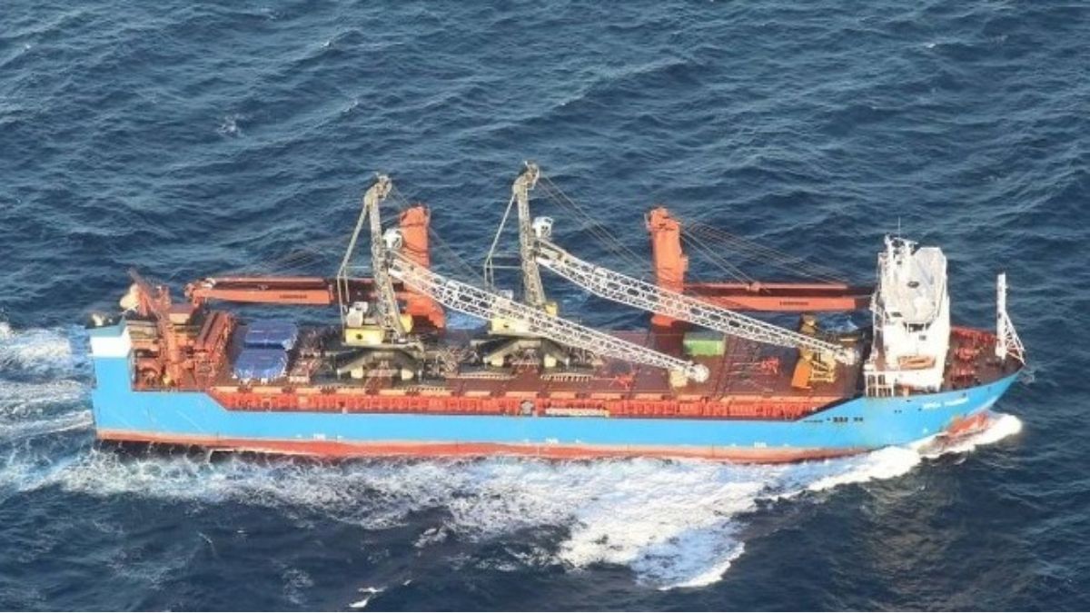Did the US try to stop Russia from sending submarine nuclear reactors to North Korea by sinking a cargo ship?