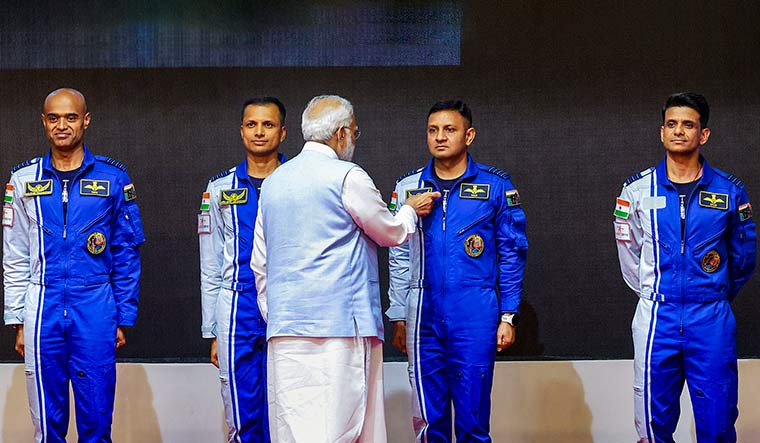 A film star & our star-trekkers - Vimarsana News